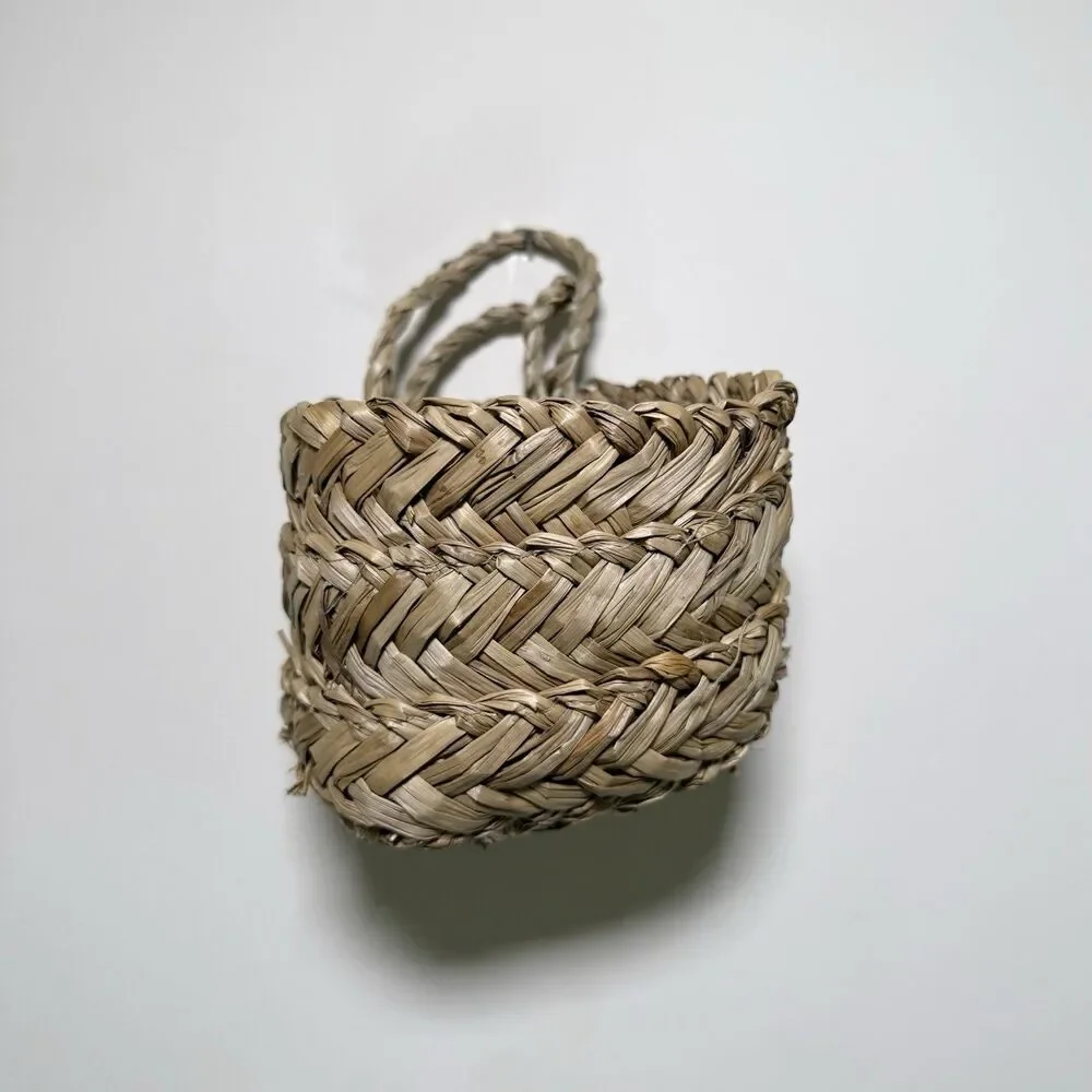 Mini Hanging Woven Sea Grass Basket